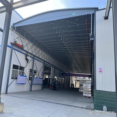 工厂仓库伸缩雨棚高寿命类型全解析 选对材料与结构，一用二十年